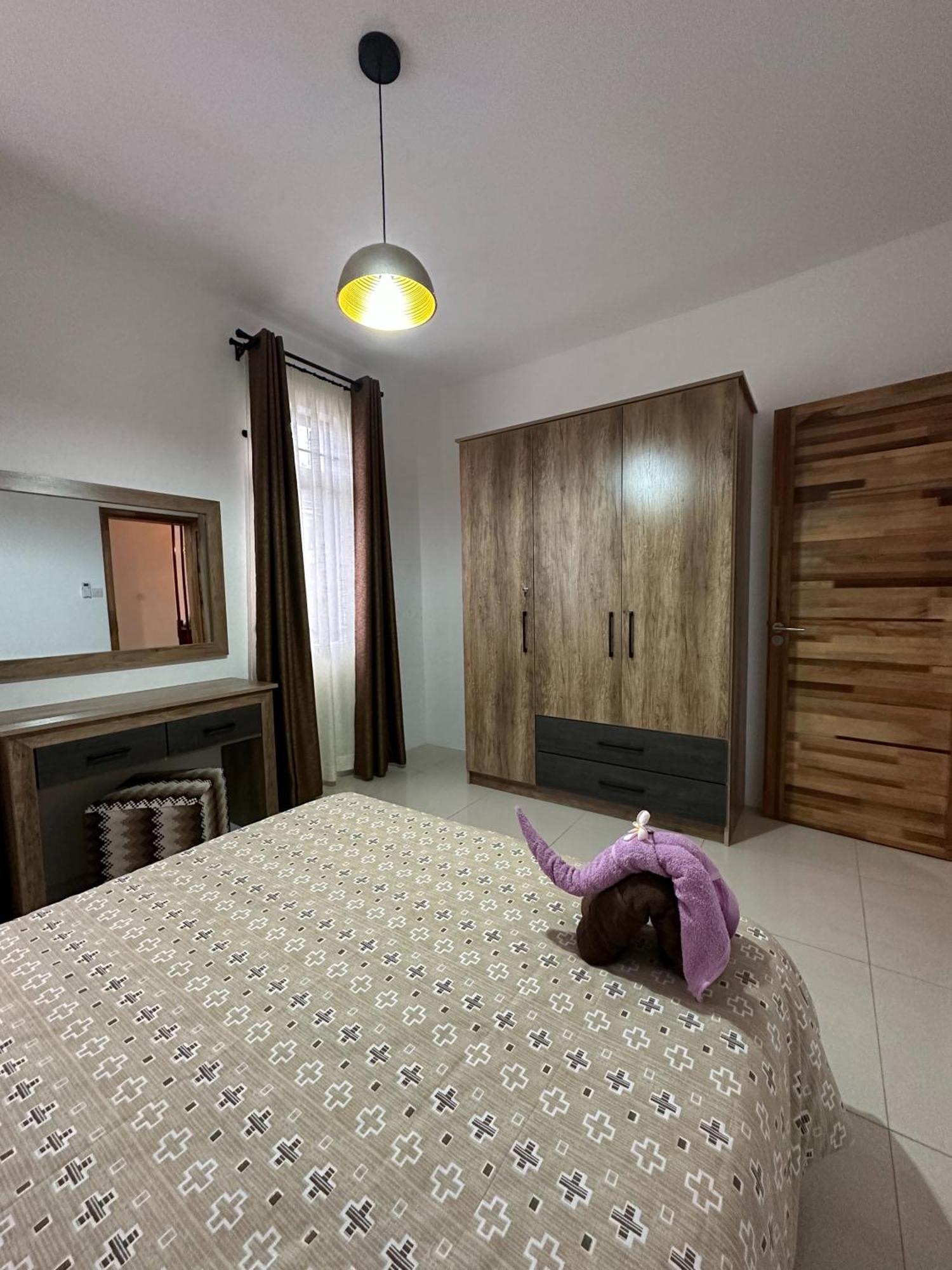Seasand-Entire Luxury 3 Bd Condo - Close To Beach Flic-en-Flacq Kültér fotó