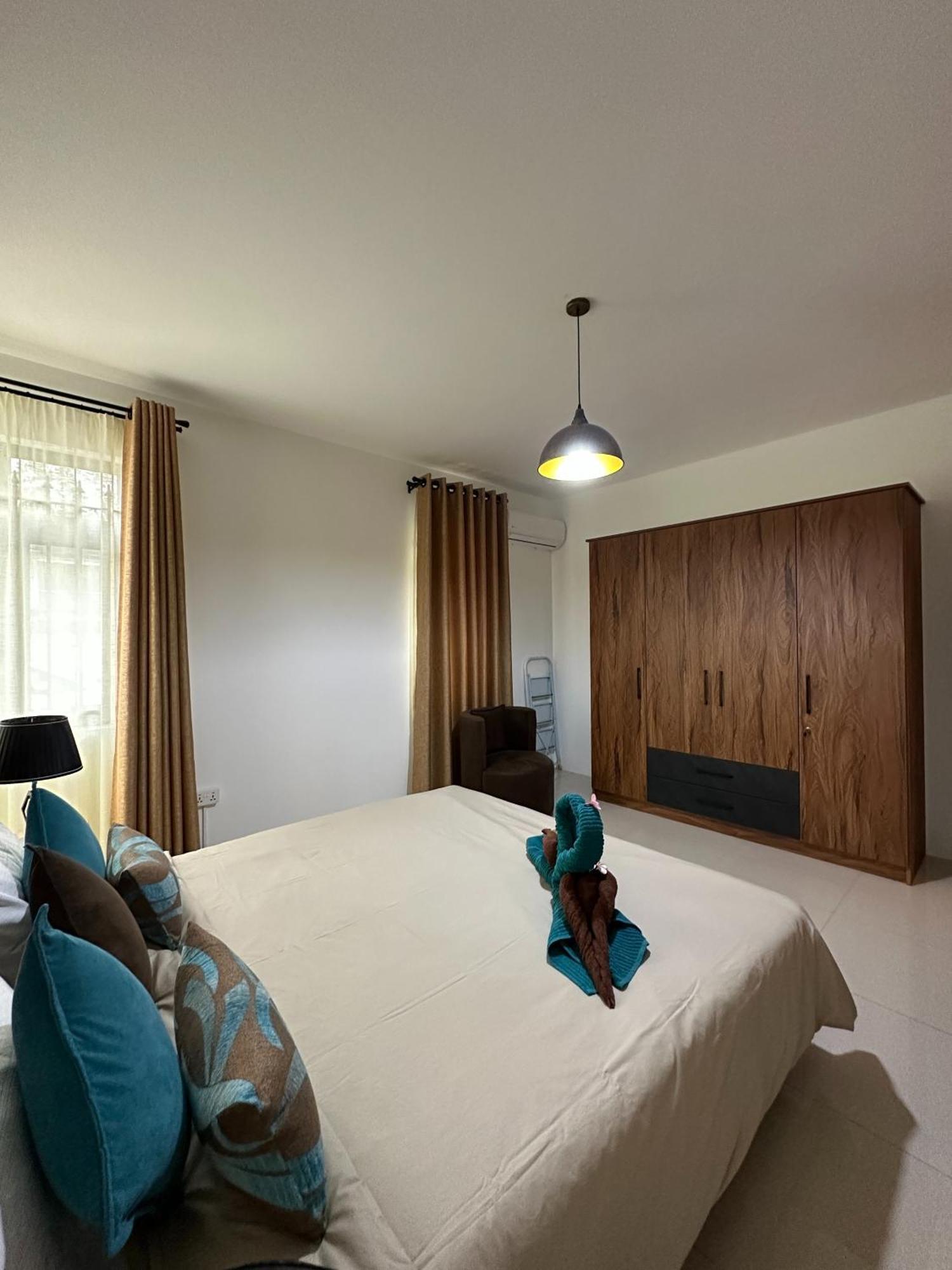 Seasand-Entire Luxury 3 Bd Condo - Close To Beach Flic-en-Flacq Kültér fotó